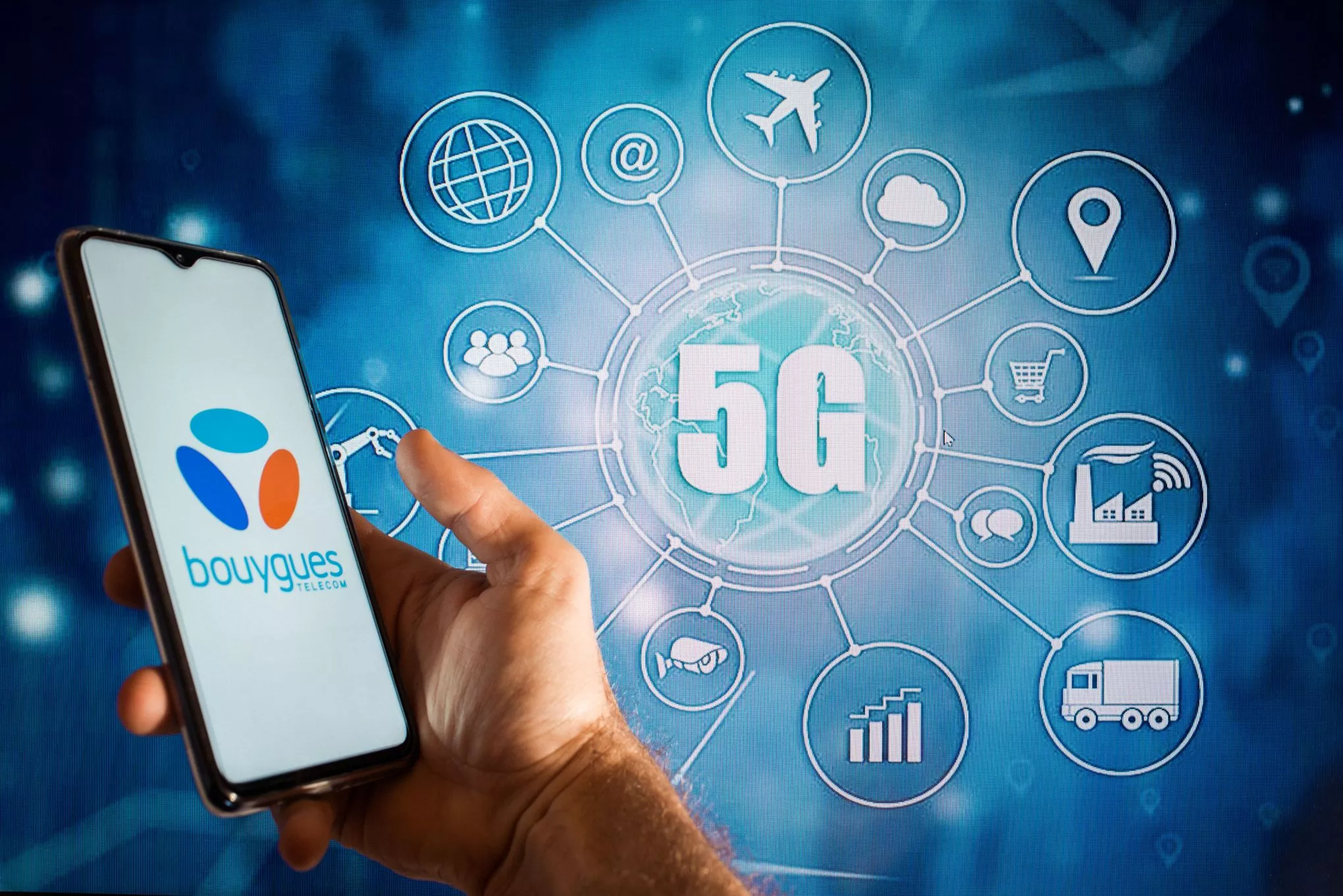 BOUYGUES الفرنسية تنقل 150 وظيفة إلى المغرب والبرتغال