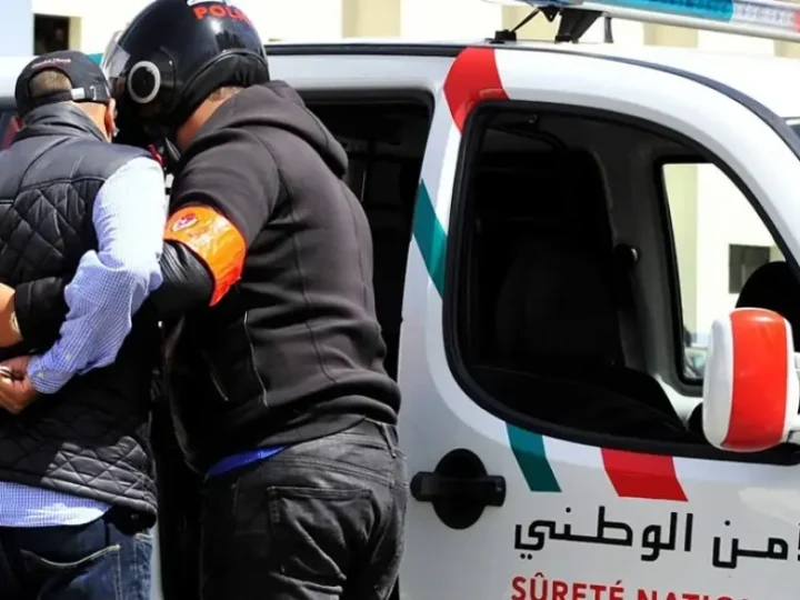 تفكيك شبكة للنصب الهاتفي بكرسيف والعيون تستهدف ضحاياها عبر انتحال صفات رسمية